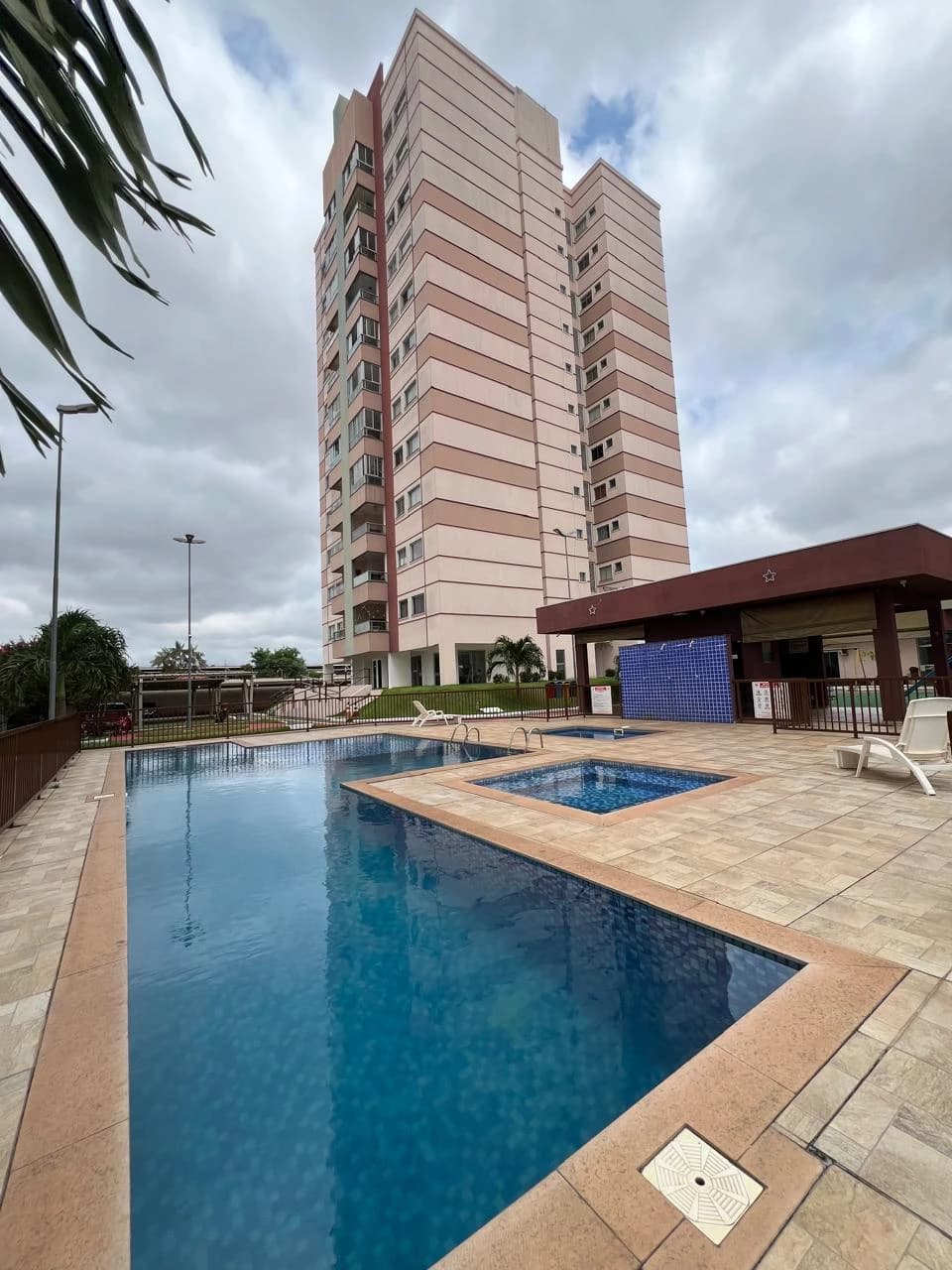 Apartamento três quartos no Torres de Itália 